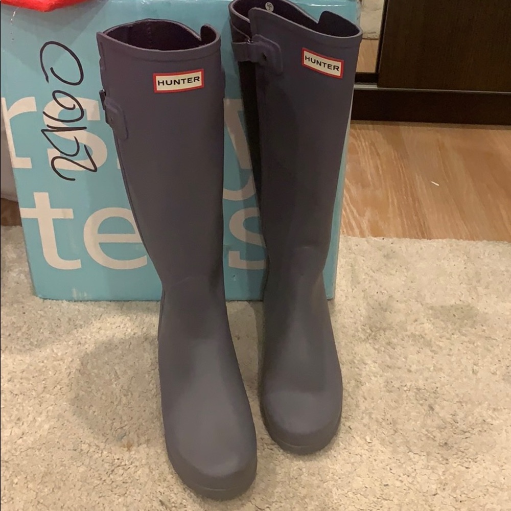 grey hunter rainboots (size 7) -perfect condition!